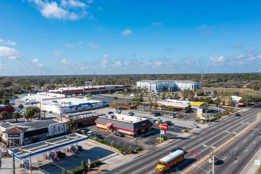 More Photos Of 5218-5398 Silver Star Rd, Orlando Unknown For Lease