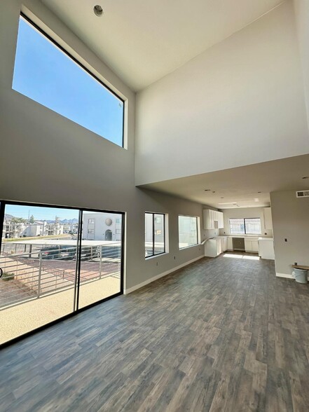 More Photos Of 11830 N 28th Dr, Phoenix Apartments For Sale