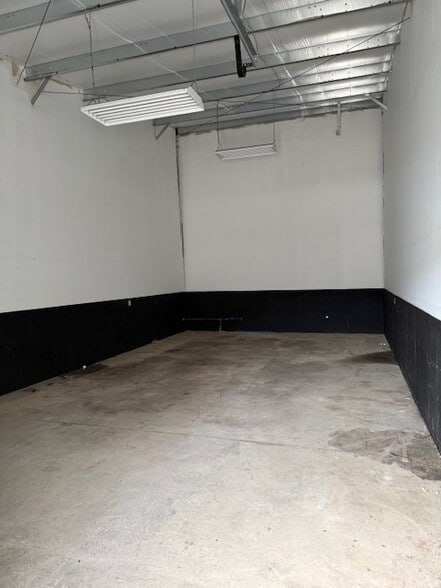 Primary Photo Of 56-58 River Rd, Chatham Warehouse For Lease