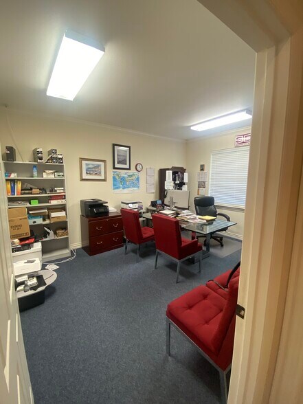 More Photos Of 2840 Keller Springs Rd, Carrollton Office For Sale