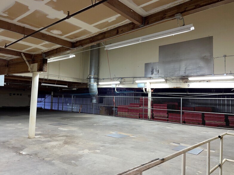 More Photos Of 490 Watt Dr, Fairfield Warehouse For Sale