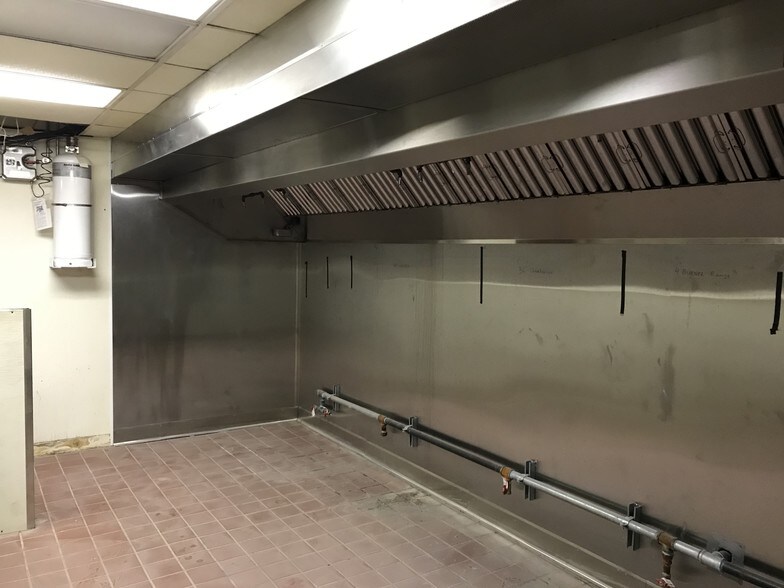 More Photos Of 13290 W Van Buren St, Avondale Restaurant For Sale