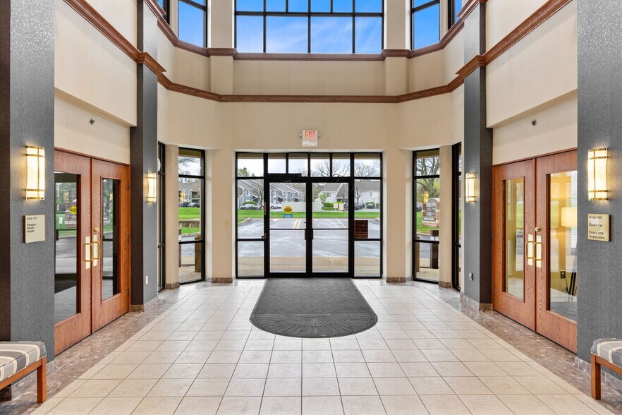 More Photos Of 7501 Paragon Rd, Dayton Office For Lease