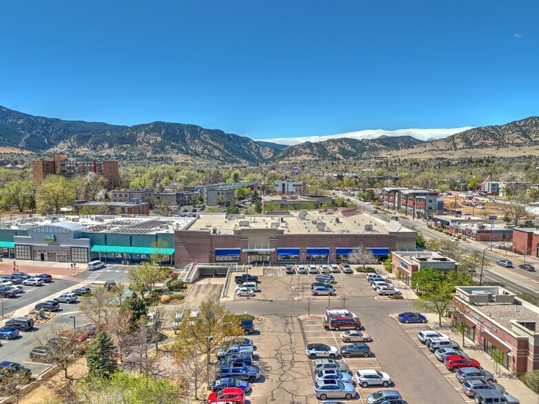More Photos Of 2600 Pearl St, Boulder Freestanding For Lease
