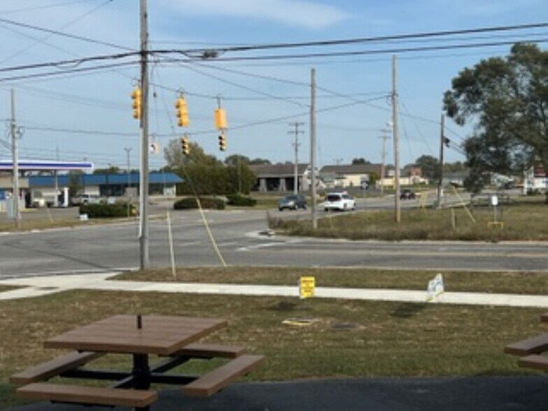 More Photos Of 1982 E Remus Rd, Mount Pleasant Freestanding For Sale