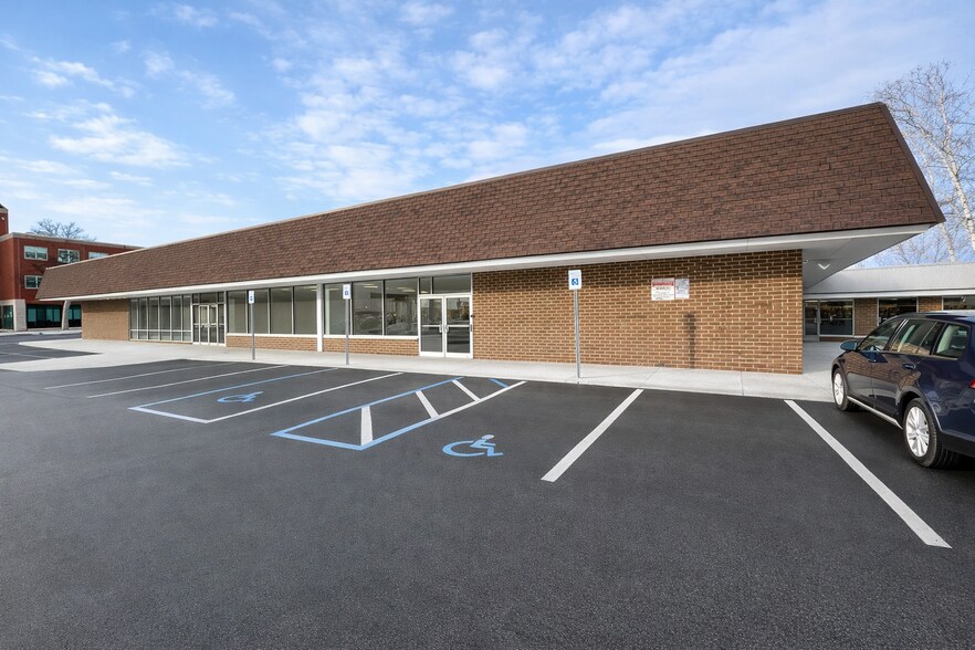 Primary Photo Of 1101-1109 Main St, Peekskill Unknown For Lease