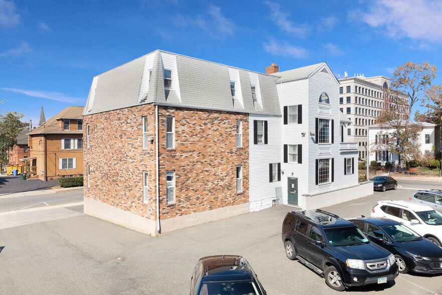 More Photos Of 39 Russ St, Hartford Office For Lease