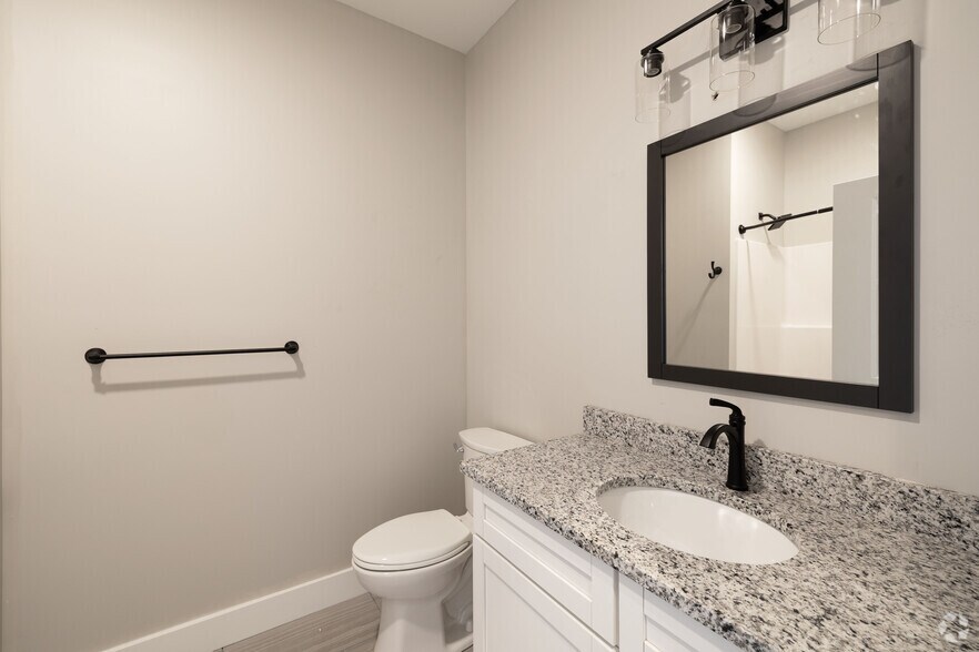 More Photos Of 271-277 State St, Schenectady Apartments For Lease