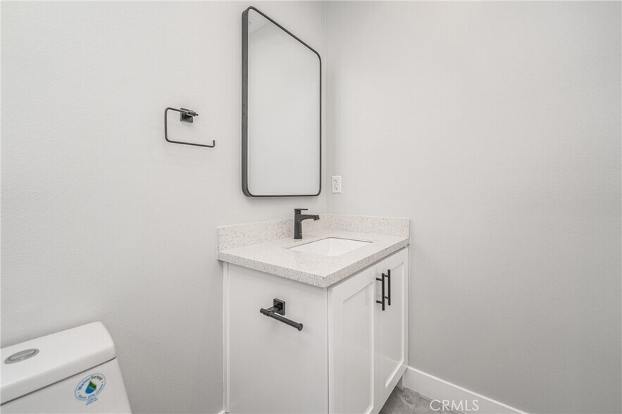 More Photos Of 433 W Gage Ave, Los Angeles Multifamily For Sale