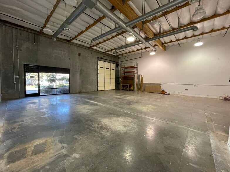 More Photos Of 460-480 Technology Way, Napa Flex For Lease
