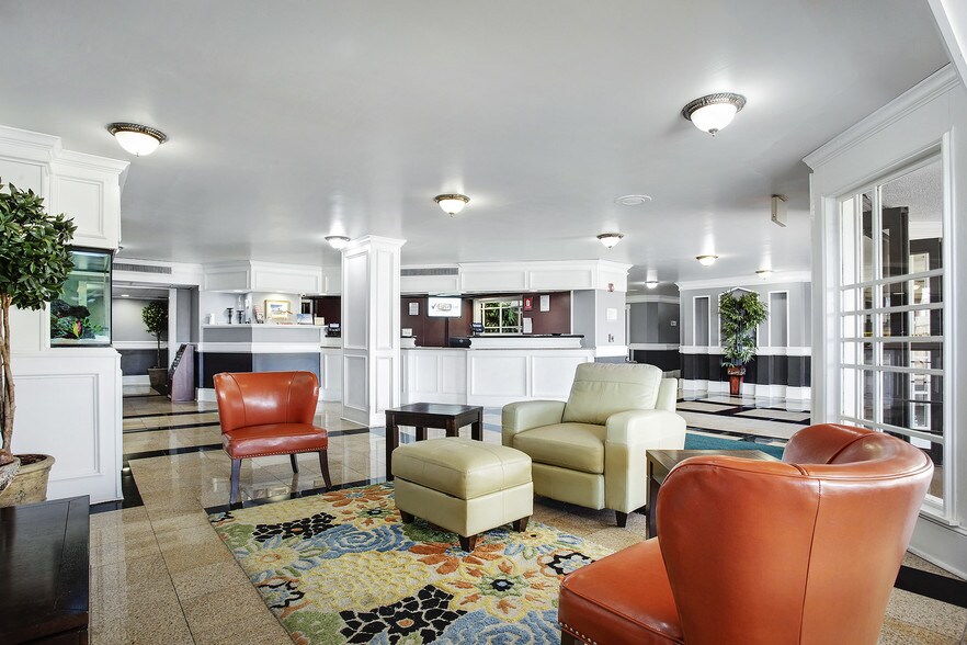 More Photos Of 120 W Pershing Blvd, North Little Rock Hotel For Sale