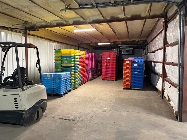 More Photos Of 11375 US-701 Hwy, Elizabethtown Refrigeration Cold Storage For Sale