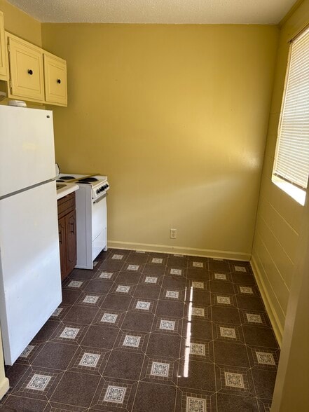 More Photos Of 203 E Chestnut St, Gadsden Apartments For Sale