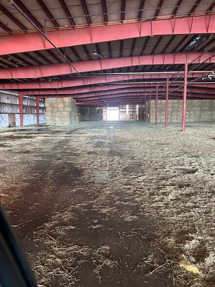 More Photos Of 411 Snow Mountain Ave, Hines Warehouse For Sale