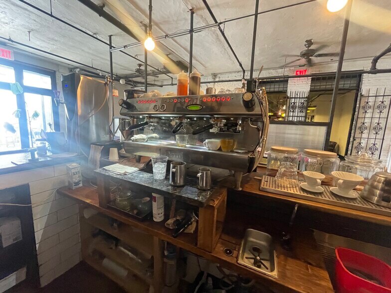 More Photos Of 119 Knickerbocker Ave, Brooklyn Apartments For Lease