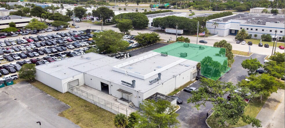 More Photos Of 14150 SW 119th Ave, Miami Manufacturing For Lease