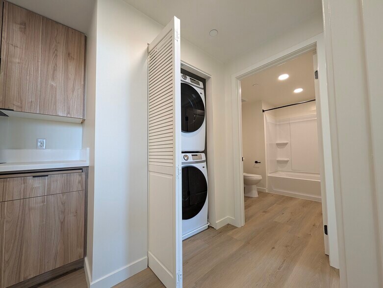 More Photos Of 1156 W Florence Ave, Los Angeles Apartments For Sale