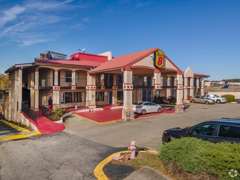 More Photos Of 4979 Old National Hwy, Atlanta Hospitality For Sale