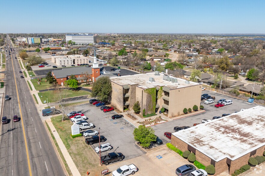 More Photos Of 3727 NW 63rd St, Oklahoma City Medical For Lease