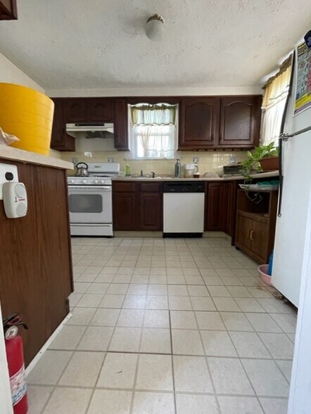 More Photos Of , Moorestown Unknown For Sale