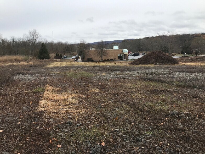 More Photos Of 1649 Route 202, Pomona Storefront Retail Office For Lease