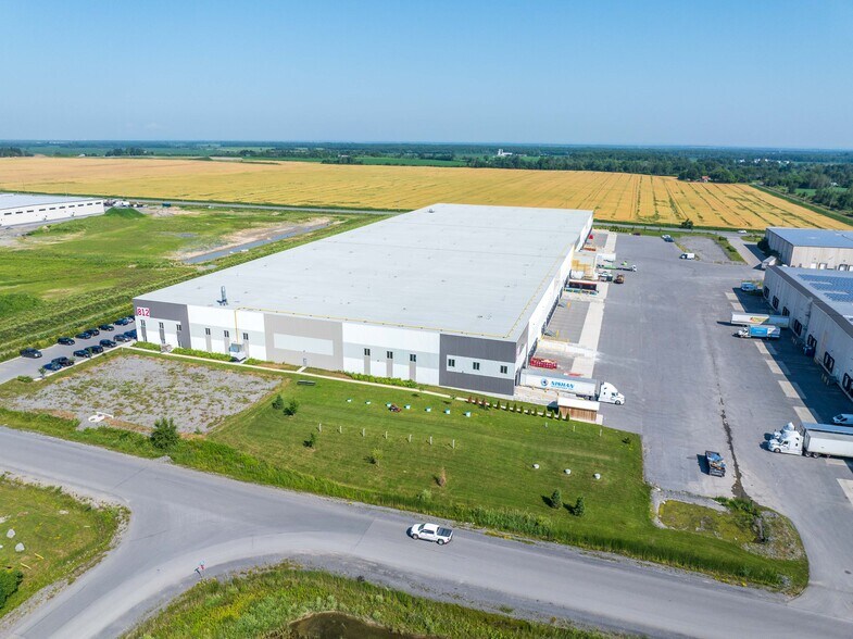 More Photos Of 812 Burton Rd, Vars Warehouse For Lease