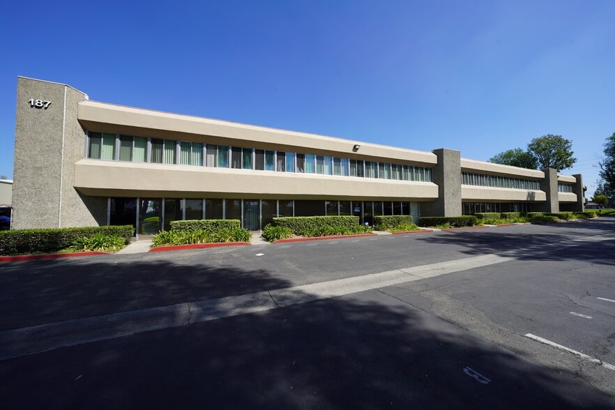 Primary Photo Of 175 W Orangethorpe Ave, Placentia Warehouse For Lease