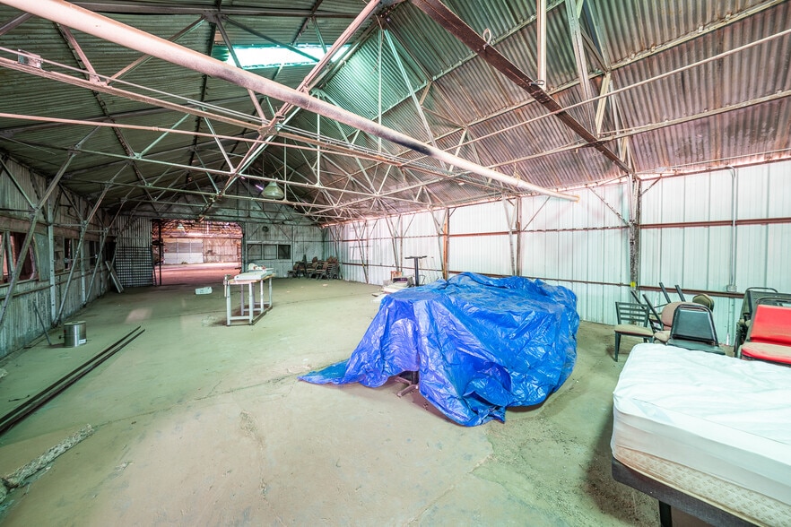 More Photos Of 2722-2724 Texas Ave, Lubbock Warehouse For Sale