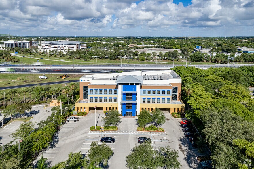 More Photos Of 431 Fairway Dr, Deerfield Beach Office For Lease