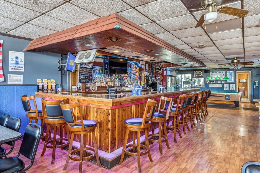 More Photos Of 297 N Main St, Dunkirk Bar For Sale