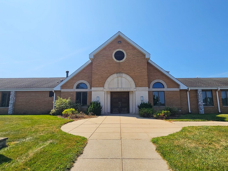 Primary Photo Of 5000 Fergus Rd, Saint Charles Religious Facility For Sale