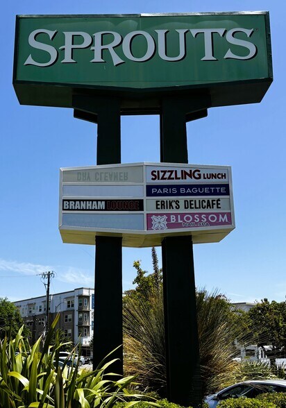 More Photos Of 1114-1130 Branham Ln, San Jose Unknown For Lease