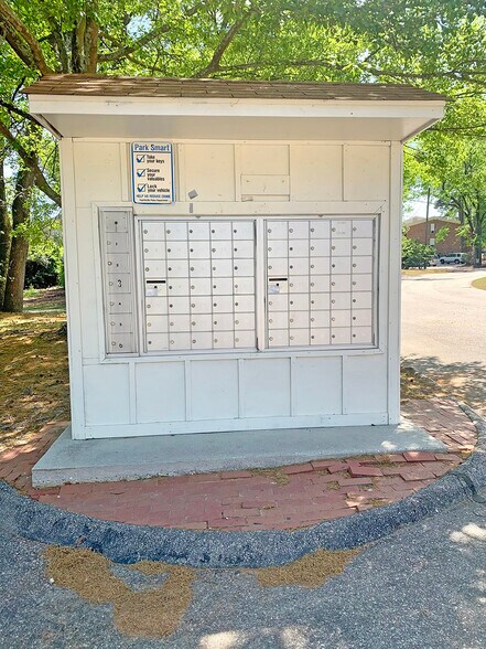 More Photos Of 2109 Elvira St, Fayetteville Apartments For Sale