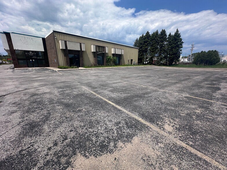 More Photos Of 2360 S Airport Rd W, Traverse City Industrial For Lease