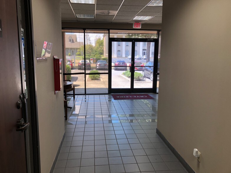 More Photos Of 894 N Germantown Pky, Cordova Office For Lease