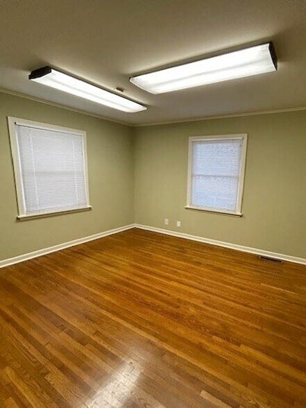 More Photos Of 3205 E 22nd St, Tulsa Medical For Lease