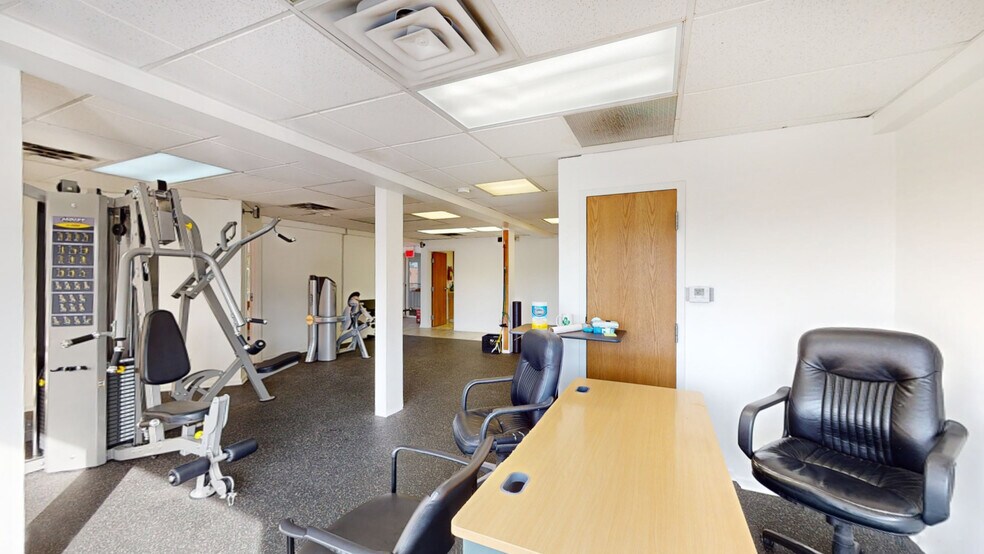 More Photos Of 5241 S Cicero Ave, Chicago Medical For Lease