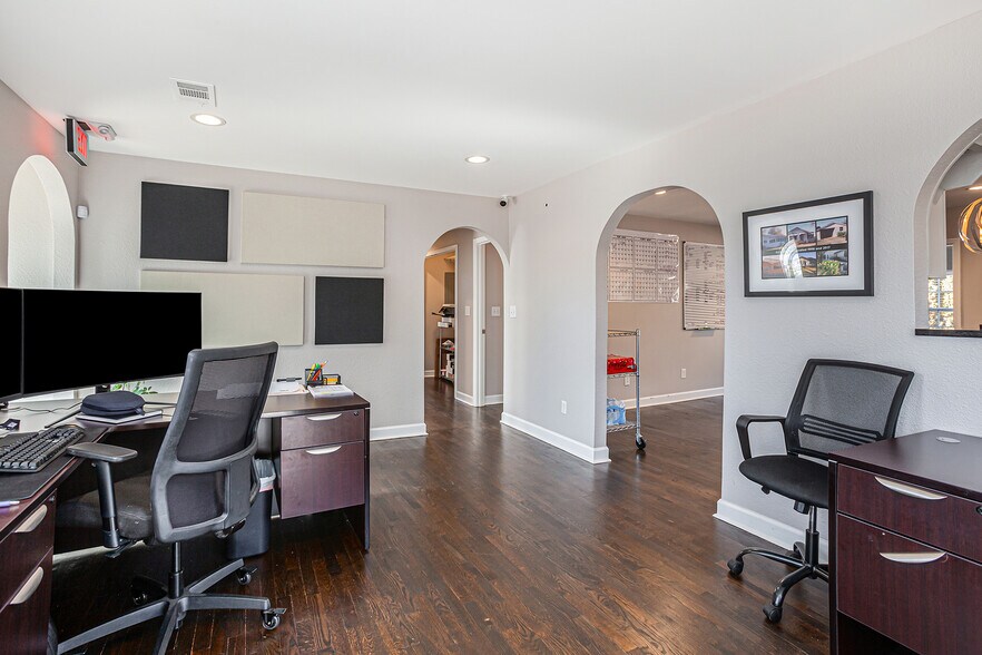 More Photos Of 183 Scott Rd, Canton Office Residential For Sale