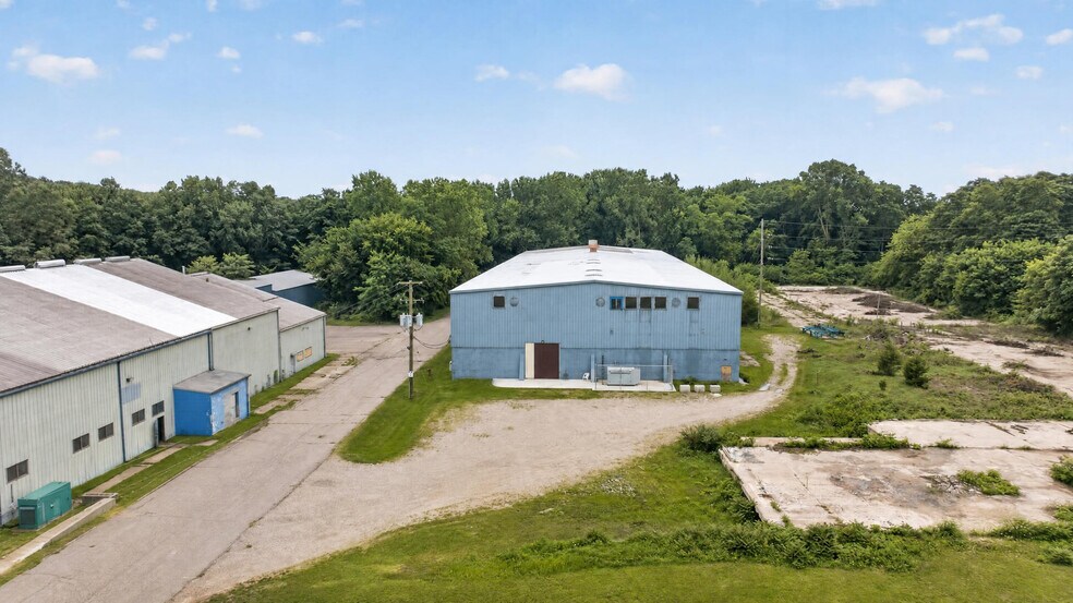 More Photos Of 120 Mill St, Springport Manufacturing For Sale