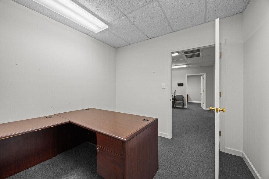 More Photos Of 201 4th St, Walnut Cove Office For Sale