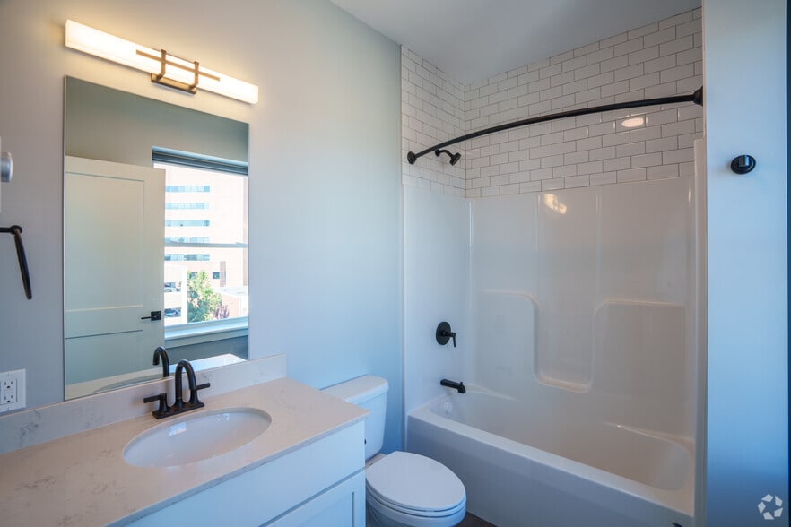 More Photos Of 25 Lowell St, Manchester Apartments For Lease