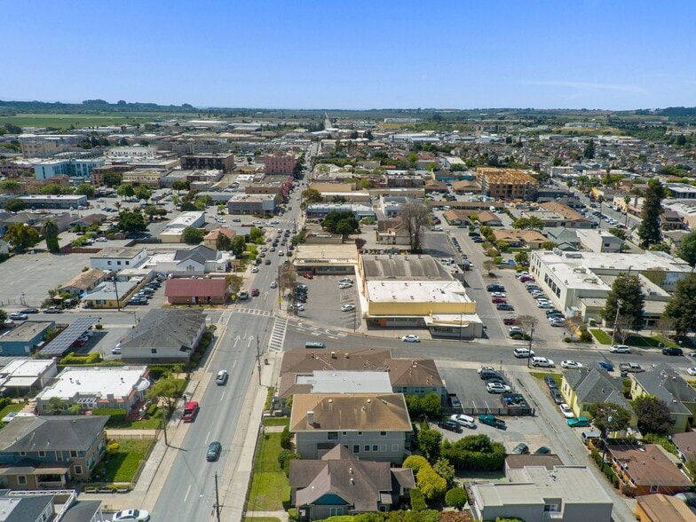 More Photos Of 217 E Lake Ave, Watsonville Office For Sale
