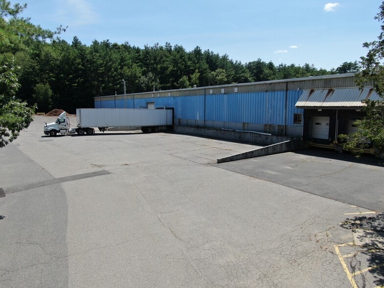 More Photos Of 555 Main St, Hudson Warehouse For Sale