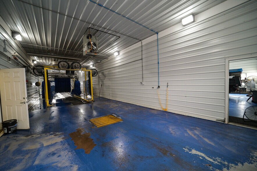 More Photos Of 1700 Oriskany W st, Utica Carwash For Sale