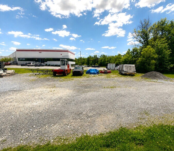 More Photos Of 1139 Phoenixville Pike, West Chester Warehouse For Lease