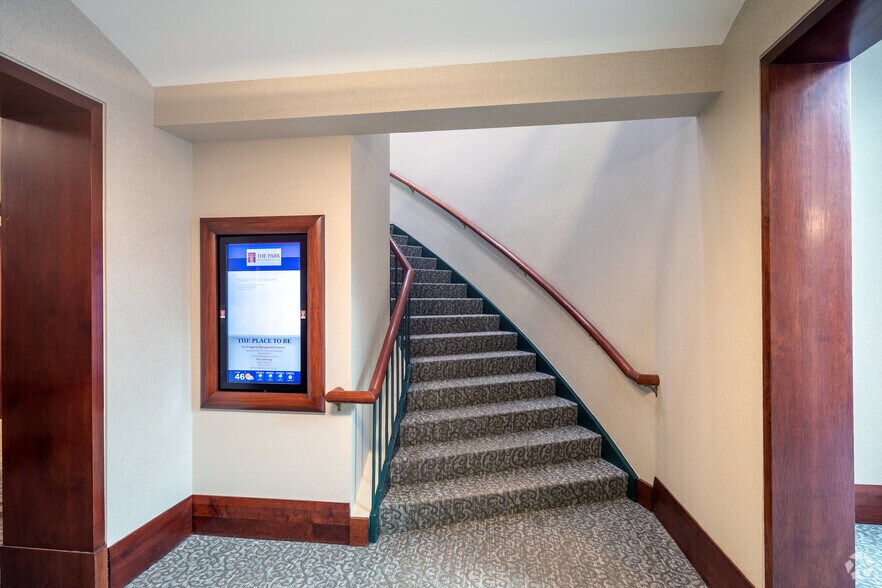 More Photos Of 13620 Reese Blvd E, Huntersville Medical For Lease