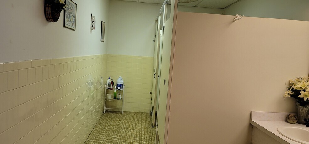 More Photos Of 3632 NE 7th St, Ocala Lodge Meeting Hall For Sale