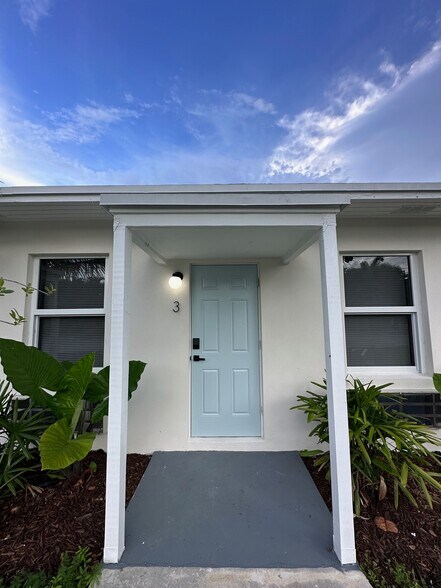 More Photos Of 351 NE 7th Ave, Delray Beach Apartments For Sale