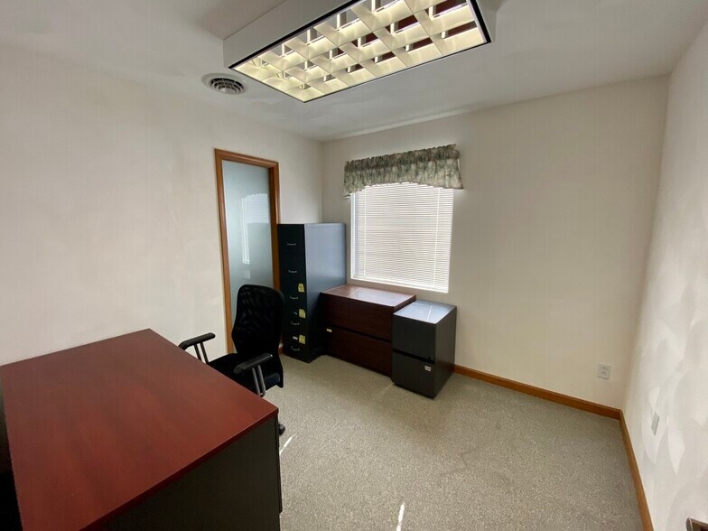 More Photos Of 16888 State Route 706, Montrose Medical For Lease