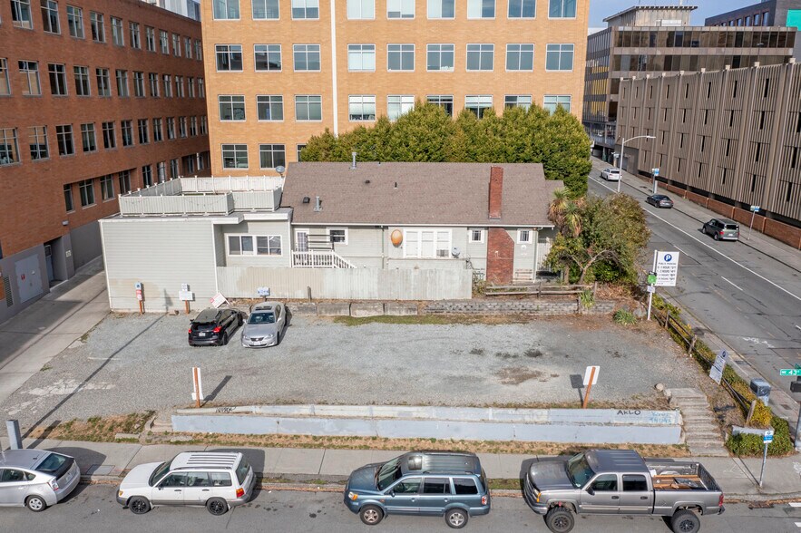 More Photos Of 4301 11th Ave NE, Seattle Land For Sale